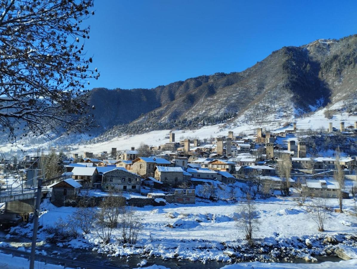 Гостевой дом Spardishi Местия Экстерьер фото